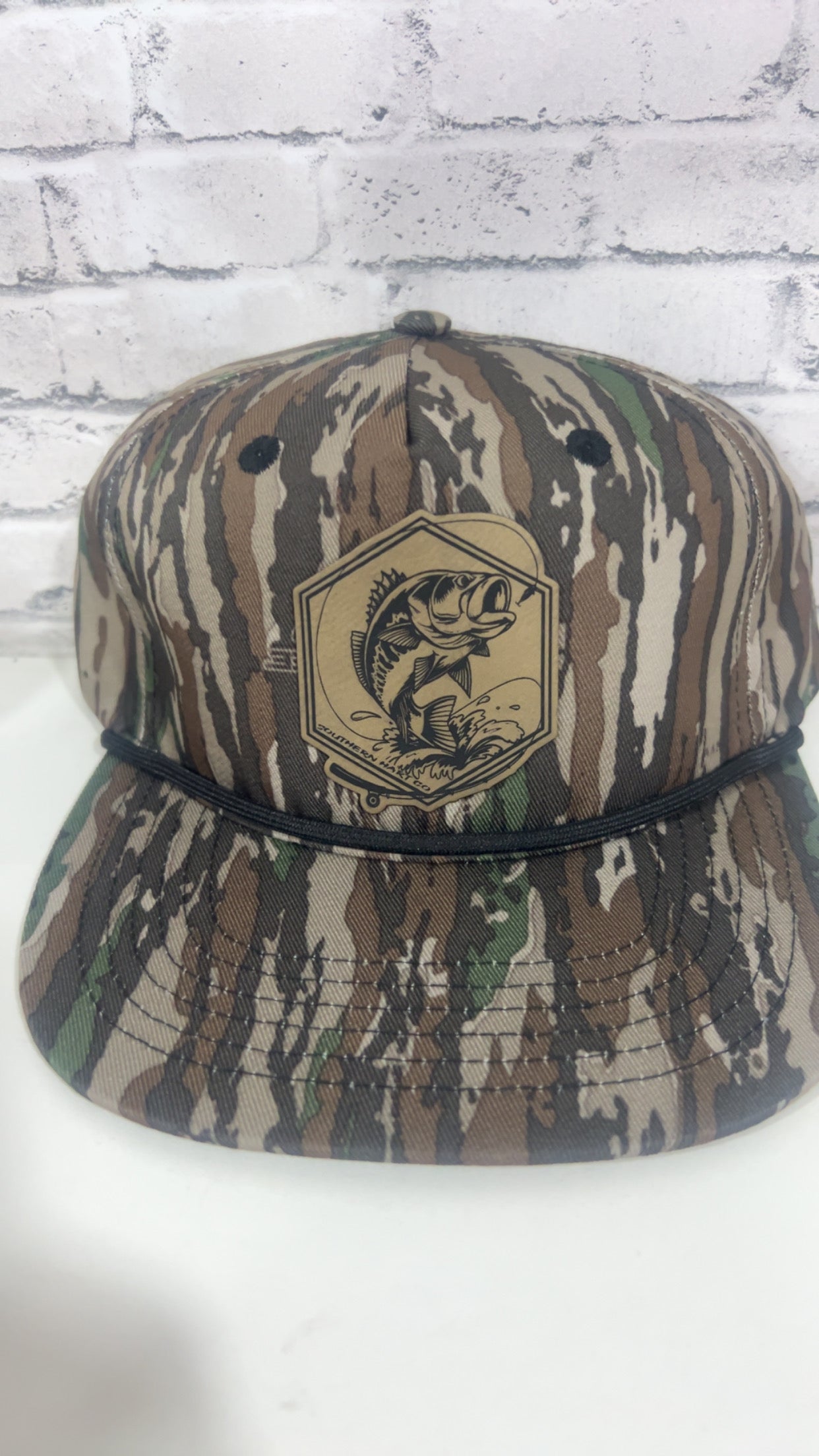 Realtree Original Lost Co Rope Hat with Bass